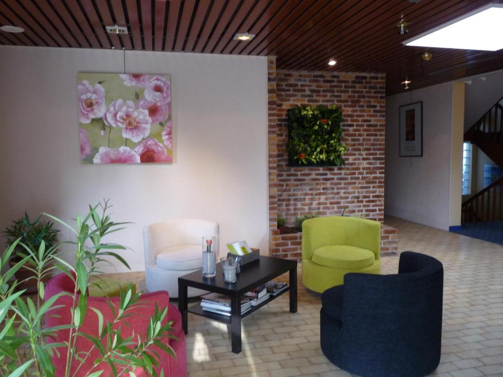 Ariane Hotel Joue-les-Tours Exterior photo