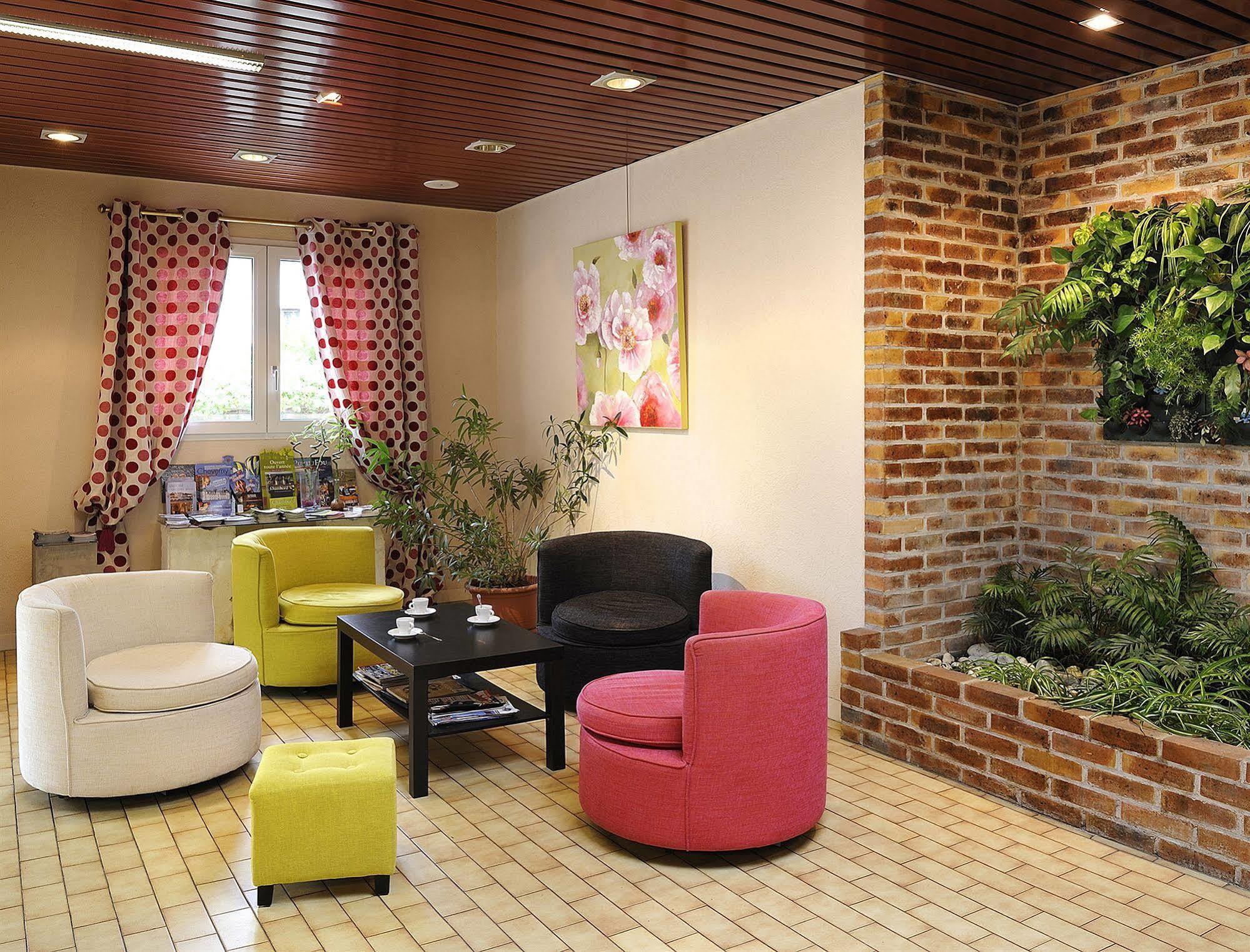 Ariane Hotel Joue-les-Tours Exterior photo